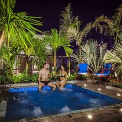 Hotel De Charme Saigon бассейн
