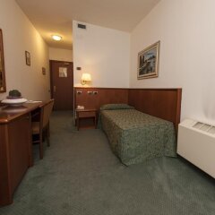 Hotel In Sylvis Ceggia сейф в номере