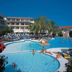 Отель Beach Club Font de Sa Cala детские мероприятия