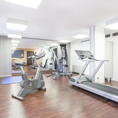 Отель Canal Suites Paris La Villette фитнесс-зал