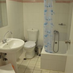 Diros Hotel in Athens, Greece from 72$, photos, reviews - zenhotels.com bathroom