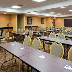 Отель Holiday Inn Express & Suites Somerset Central фото 2