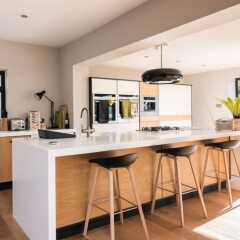 Отель 4 Bedroom House In Brighton гостиничный бар