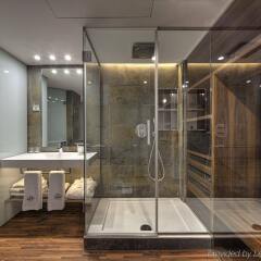 Hotel Gran Derby Suites Барселона сауна
