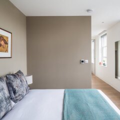 Апартаменты Mirabilis Apartments - Wells Court Лондон комната для гостей фото 2