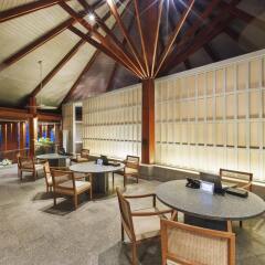 Отель The Surin Phuket интерьер отеля