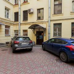 Апартаменты Apartments Comfort on Griboedova 12-15 парковка