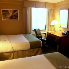 Отель Holiday Inn LaGuardia Airport США, Нью-Йорк - отзывы, цены и фото номеров - забронировать отель Holiday Inn LaGuardia Airport онлайн удобства в номере фото 2