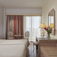 Отель Candia Hotel Греция, Афины - 3 отзыва об отеле, цены и фото номеров - забронировать отель Candia Hotel онлайн комната для гостей фото 5