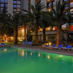 Lisbon Marriott Hotel бассейн