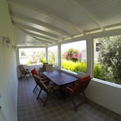 Отель Tarcin Alacati Otel - Adults Only Чешме