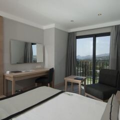 Отель Ramada Resort Bodrum комната для гостей фото 4