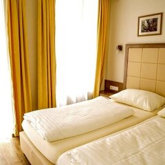 Отель Goldeness Theaterhotel Зальцбург комната для гостей фото 3