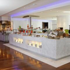 Media One Hotel Dubai питание