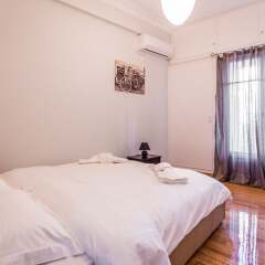 Апартаменты Adorable apartment under Acropolis Афины комната для гостей