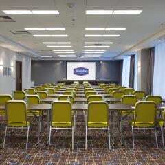 Гостиница Hampton by Hilton Moscow Strogino (Хэмптон бай Хилтон) в Москве - забронировать гостиницу Hampton by Hilton Moscow Strogino (Хэмптон бай Хилтон), цены и фото номеров Москва помещение для мероприятий