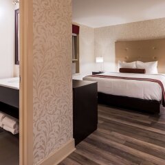Отель Best Western Plus Montreal Downtown- Hotel Europa Канада, Монреаль - отзывы, цены и фото номеров - забронировать отель Best Western Plus Montreal Downtown- Hotel Europa онлайн сейф в номере