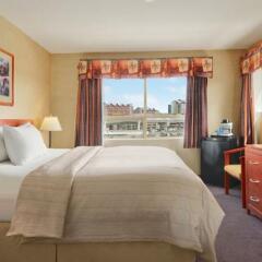 Отель Days Inn Vancouver Airport Канада, Ричмонд - отзывы, цены и фото номеров - забронировать отель Days Inn Vancouver Airport онлайн комната для гостей фото 3