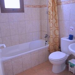 Отель Paradiso Villa Кипр, Протарас - отзывы, цены и фото номеров - забронировать отель Paradiso Villa онлайн ванная
