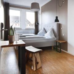 Отель Five Reasons Hotel & Hostel Германия, Нюрнберг - 1 отзыв об отеле, цены и фото номеров - забронировать отель Five Reasons Hotel & Hostel онлайн комната для гостей