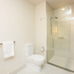 The Colmslie Hotel in Brisbane, Australia from 162$, photos, reviews - zenhotels.com bathroom