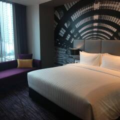 Отель Mercure Bangkok Makkasan комната для гостей фото 3
