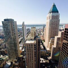 Отель Crowne Plaza Times Square Manhattan США, Нью-Йорк - отзывы, цены и фото номеров - забронировать отель Crowne Plaza Times Square Manhattan онлайн балкон