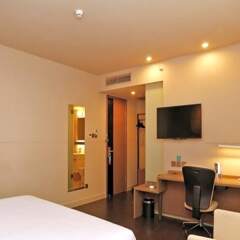 Отель Jinjiang Inn Shenzhen Huanggang Port Китай, Шэньчжэнь - отзывы, цены и фото номеров - забронировать отель Jinjiang Inn Shenzhen Huanggang Port онлайн удобства в номере
