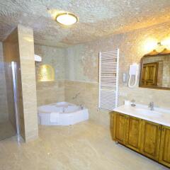 Alfina Cave Hotel-Special Category ванная