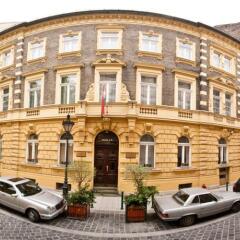 Peregrinus Hotel вид на фасад фото 3