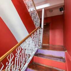 Van Backpackers Hostel интерьер отеля