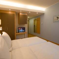 Radisson Blu Hotel Latvija сейф в номере