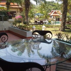 Отель The Pe La Resort Камала Бич балкон