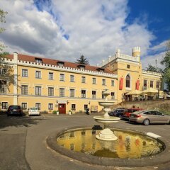 Отель Chateau St. Havel - wellness Hotel Чехия, Прага - отзывы, цены и фото номеров - забронировать отель Chateau St. Havel - wellness Hotel онлайн парковка