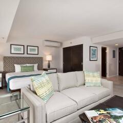 Отель Ilikai Hotel & Luxury Suites США, Пляж Waikiki - отзывы, цены и фото номеров - забронировать отель Ilikai Hotel & Luxury Suites онлайн комната для гостей