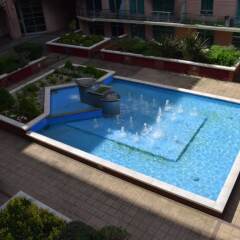 Апартаменты Modern 2 Bedroom Apartment With Stunning Views Лондон бассейн