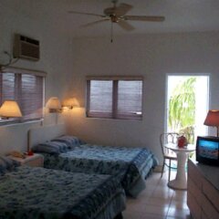 Towne Hotel in Nassau, Bahamas from 128$, photos, reviews - zenhotels.com guestroom