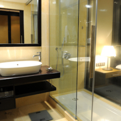 EPIC SANA Luanda Hotel ванная фото 2