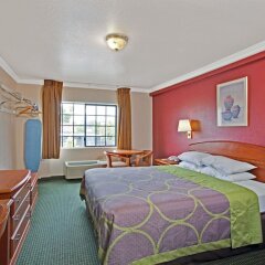 Отель Super 8 by Wyndham Hollywood/LA Area США, Лос-Анджелес - отзывы, цены и фото номеров - забронировать отель Super 8 by Wyndham Hollywood/LA Area онлайн комната для гостей фото 2