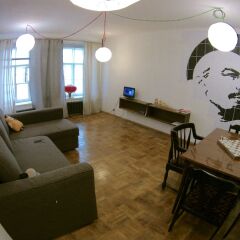 Апартаменты Apartment on Admiralteyskiy 10 комната для гостей фото 2