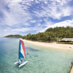 Отель Malolo Island Resort пляж