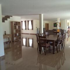 Отель Phoenix Lakeside Pool Villa питание