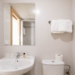 Отель Hostal Roca ванная