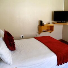 Blue Mountain Inn in Seshutes, Lesotho from 49$, photos, reviews - zenhotels.com room amenities photo 2