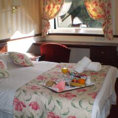 NormanHurst Hotel в номере