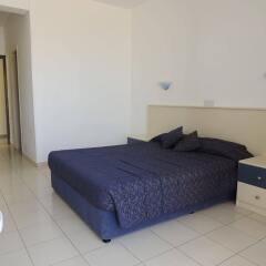 Отель West End Hotel Кипр, Пейя - отзывы, цены и фото номеров - забронировать отель West End Hotel онлайн комната для гостей фото 3