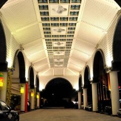 Отель Istana Kuala Lumpur City Centre Малайзия, Куала-Лумпур - отзывы, цены и фото номеров - забронировать отель Istana Kuala Lumpur City Centre онлайн парковка