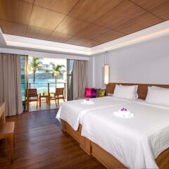 Отель Beyond Resort Karon 4* Улучшенный номер с различными типами кроватей фото 2