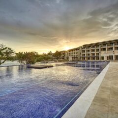 Отель Royalton Negril Resort & Spa - All Inclusive бассейн фото 2