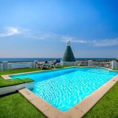 Hotel Villa de Laredo бассейн